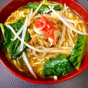 鶏そぼろ＆小松菜＆もやしde味噌ラーメン